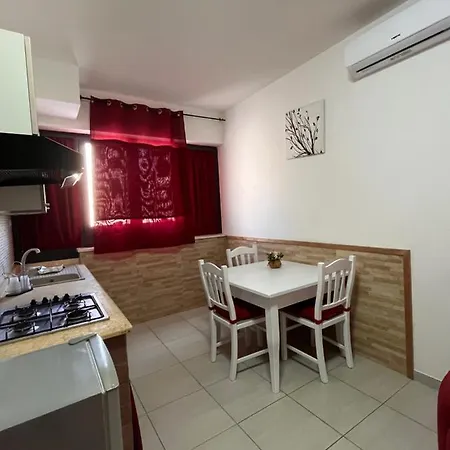 Apartamento Monolocale Rosso - A Casa Di Ludovica E Martina *