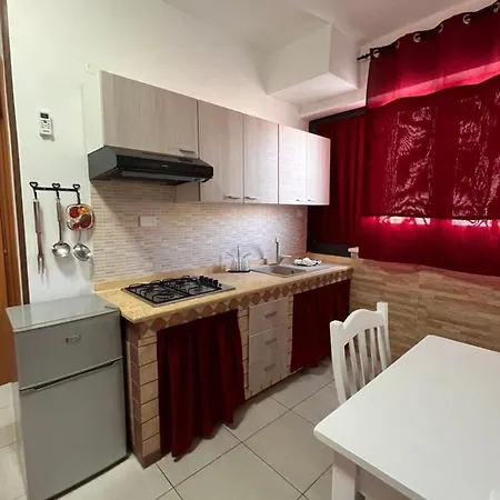 Apartment Monolocale Rosso - A Casa Di Ludovica E Martina *
